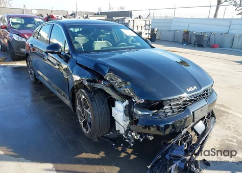 2025 Kia K5 Gt-Line z USA, uszkodzony, nr VIN KNAG64J7XS5352232